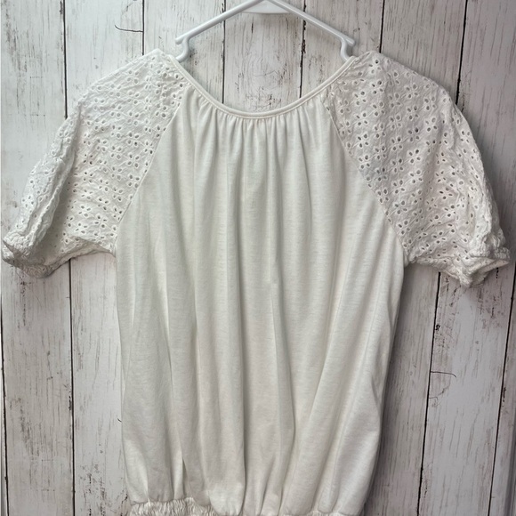 Cream Tie Front Blouse with Relaxed Fit size small - Picture 6 of 11